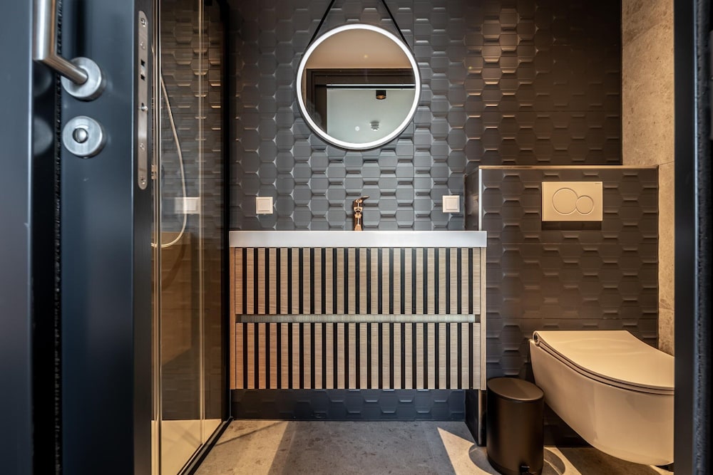 Playful and Luxurious Apartment in Heart of Delft