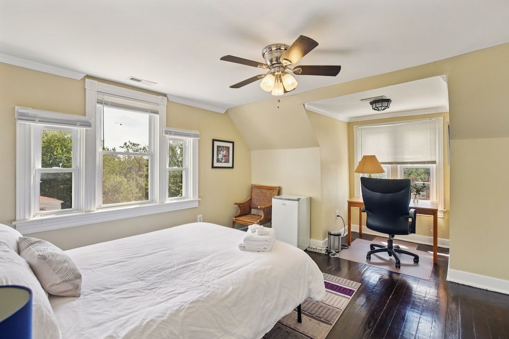 Charming Victorian Home With Porch & Large Yard 7 Bedroom Home