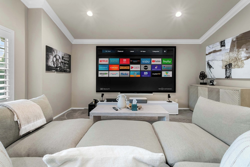 Luxury Pool Home w Theater Games & Mountain View
