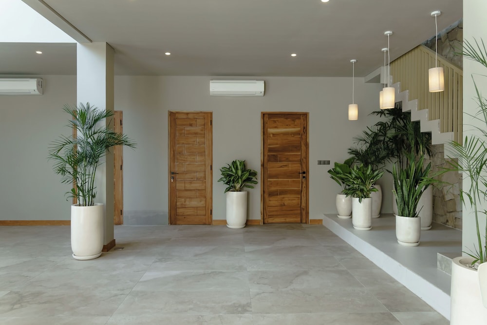 AMO Residences