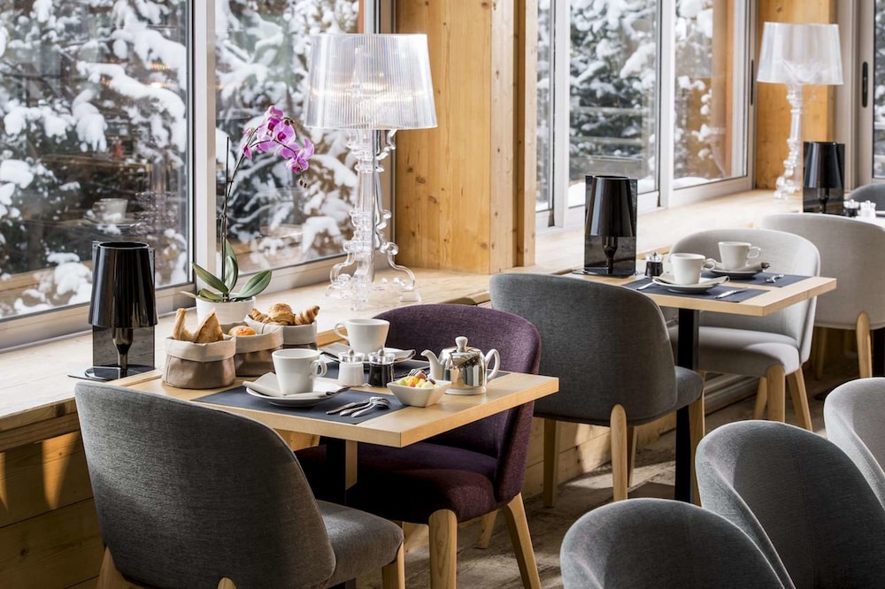 Huez Vacations - Hotel Le Pic Blanc - Property Image 7