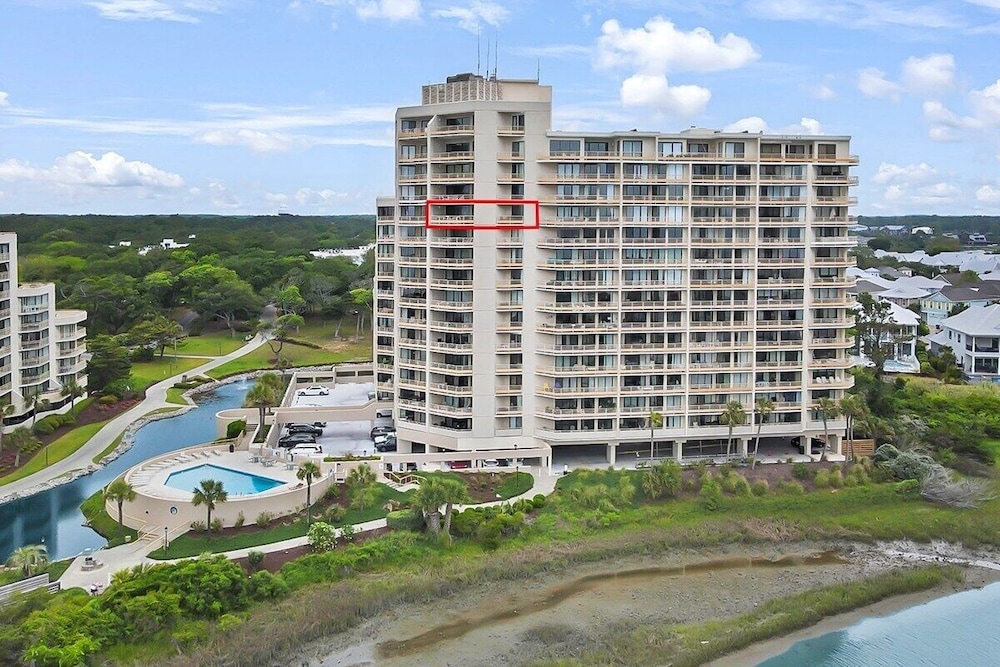 Ocean Creek North Tower F11 2 Bedroom Condo