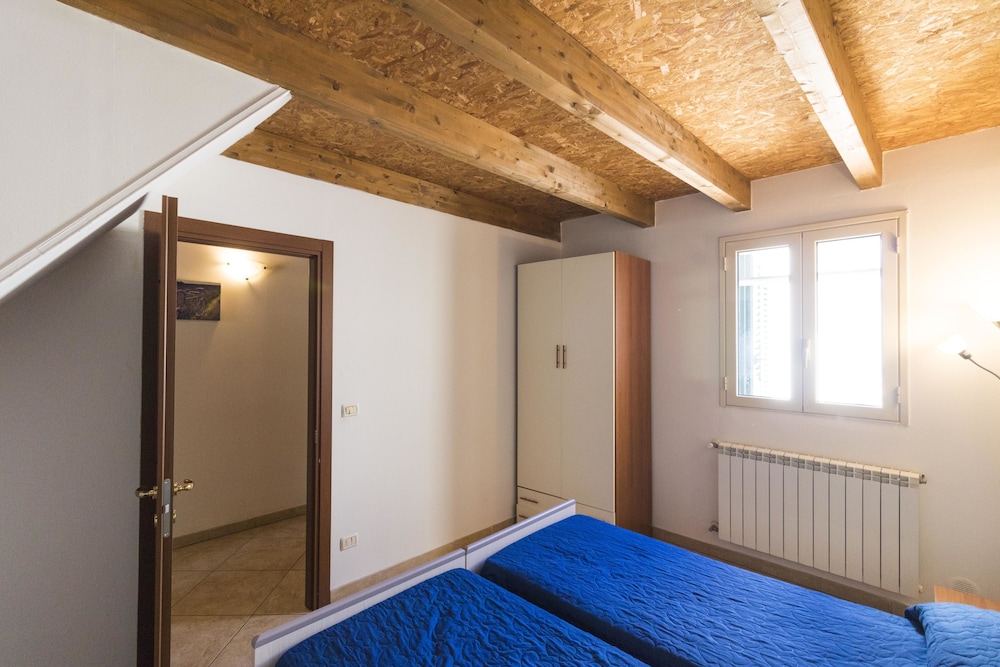 B&B Tarantola