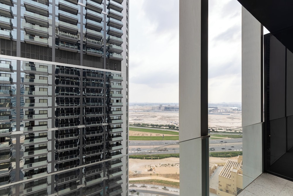 SIMPLY COMFORT Upside Living Business Bay Stunning Panoramic Burj Cityline Views