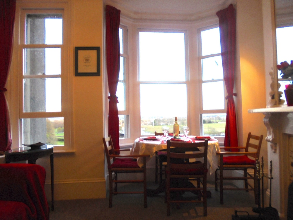 Seaview Cottage