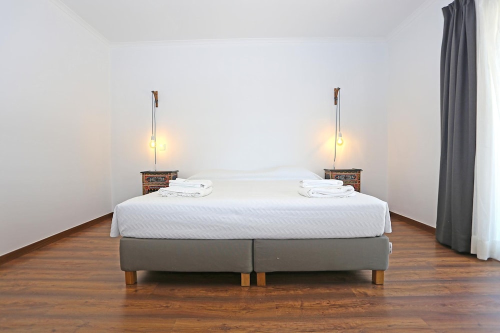 D13 - Eiras Velhas Holiday House in Alm Dena