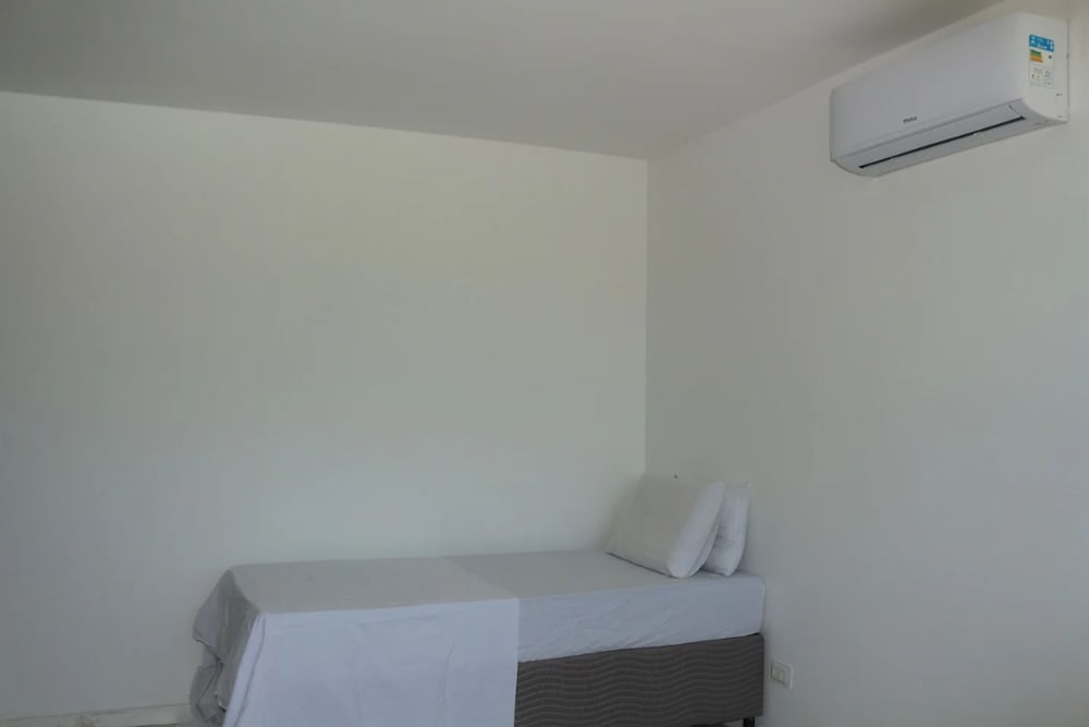 Mansao 6 suites c piscina e jacuzzi 082M