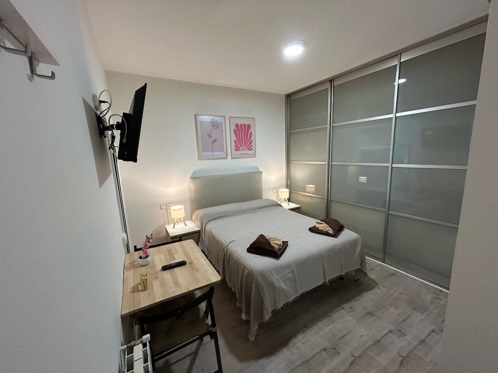 Habitaciones en Embajadores