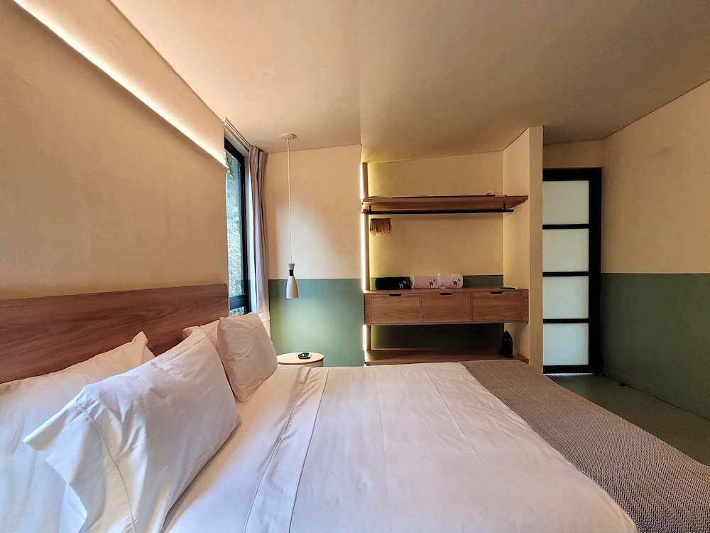 w Captivating 2BR w Terrace in Poblado