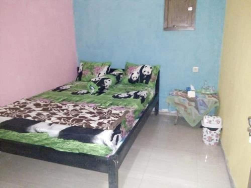 Yunior Guesthouse view 3
