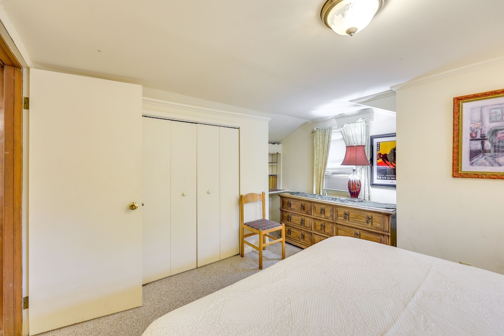 Eureka Springs Vacation Rental < Half-mi to Dtwn! view 2