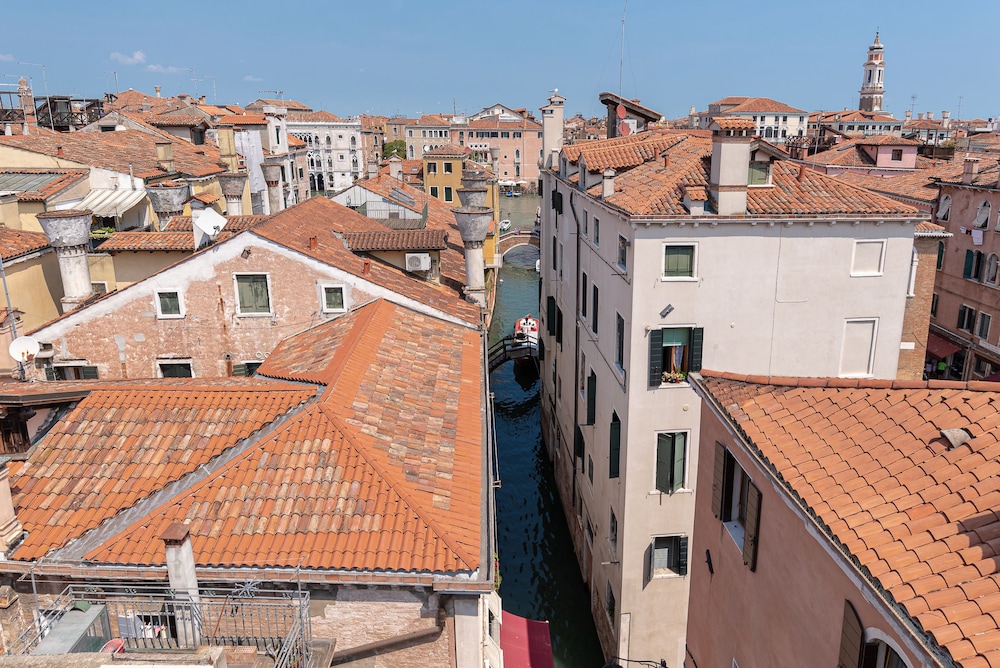 La Finestra sulle Beccarie