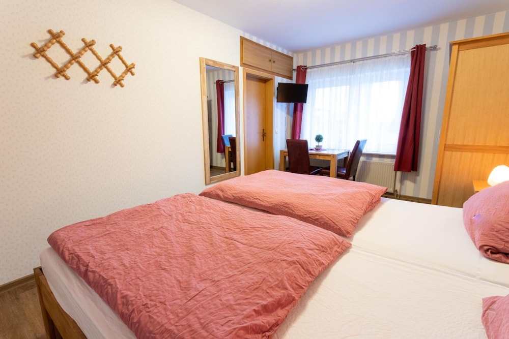 Rhododendron-Hof en Bispingen — hotel room
