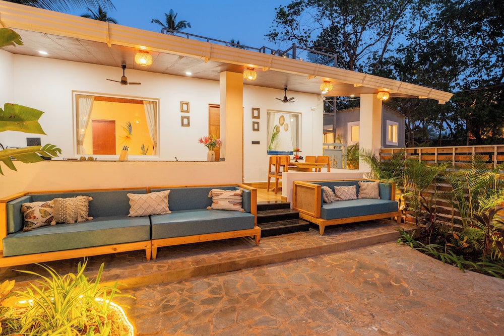 ELIVAAS House of Neptune 1 BHK Boutique