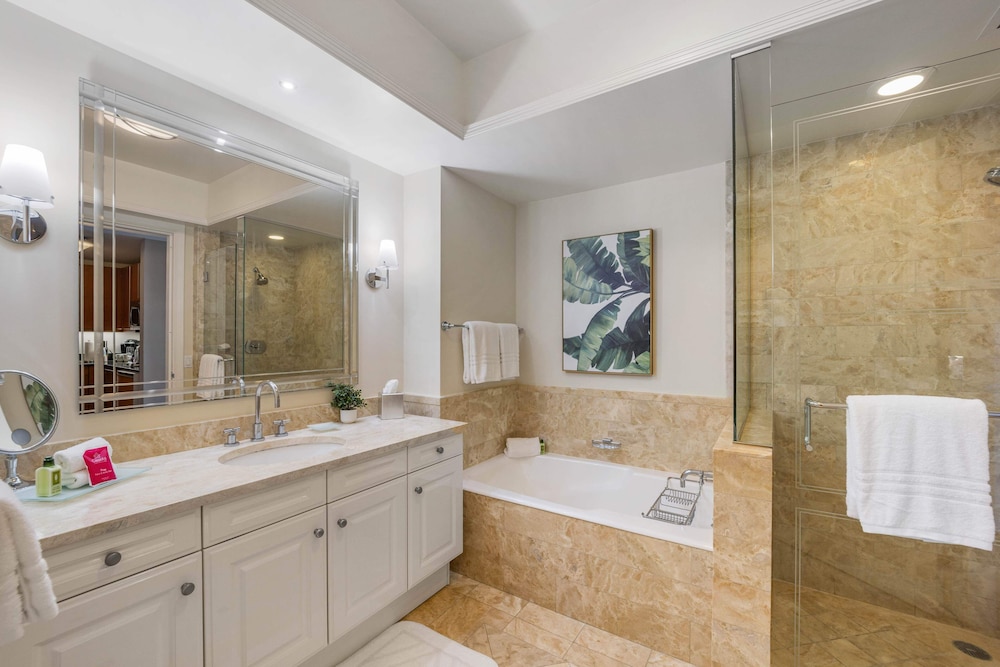 1435 Brickell Ave #3004
