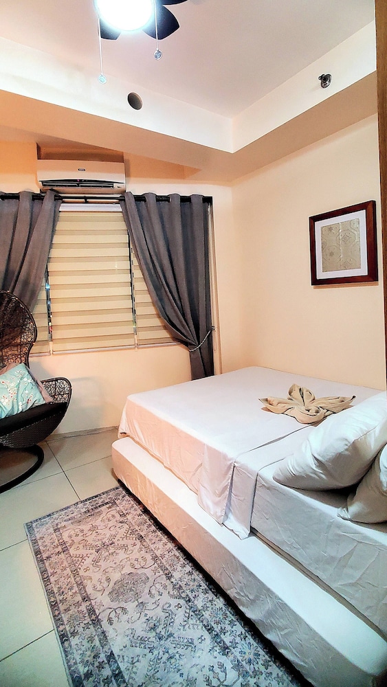 Urban Retreat at Shell Residences With Netflix 300mbps Wifi