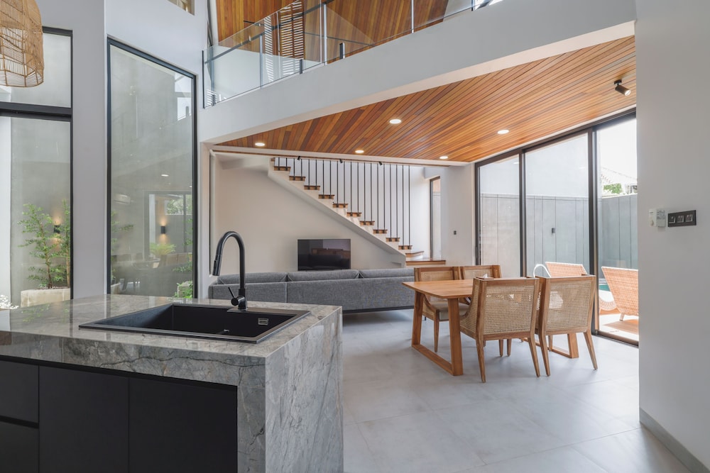 Brand New Modern Villa in Key Seminyak