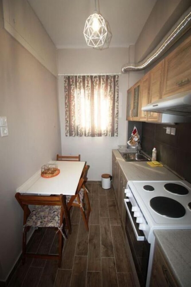 Elpida's apartments