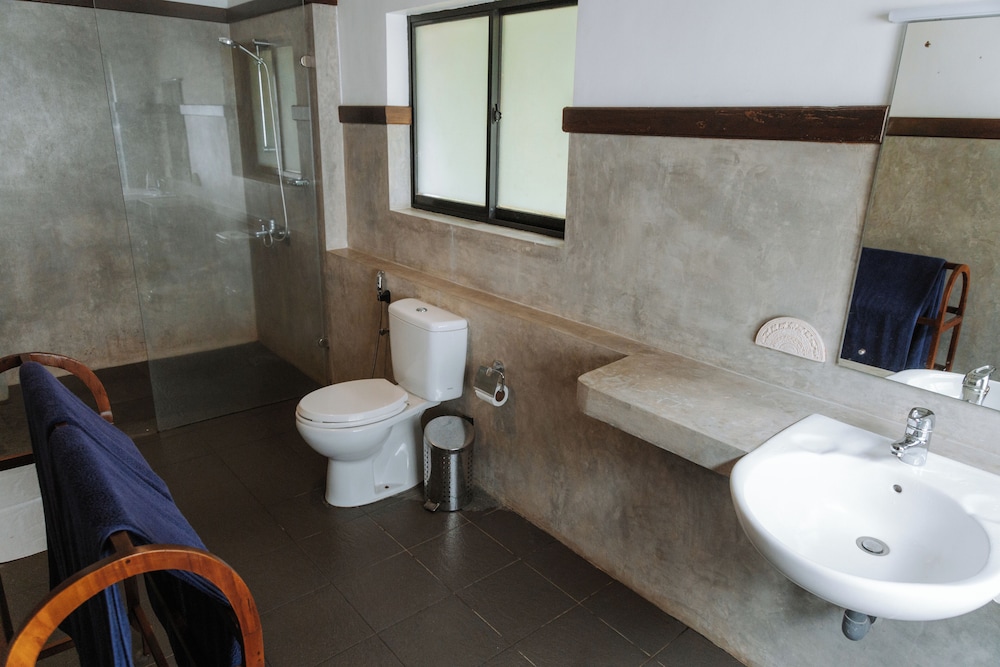 The 6th Milepost Tea Bungalow