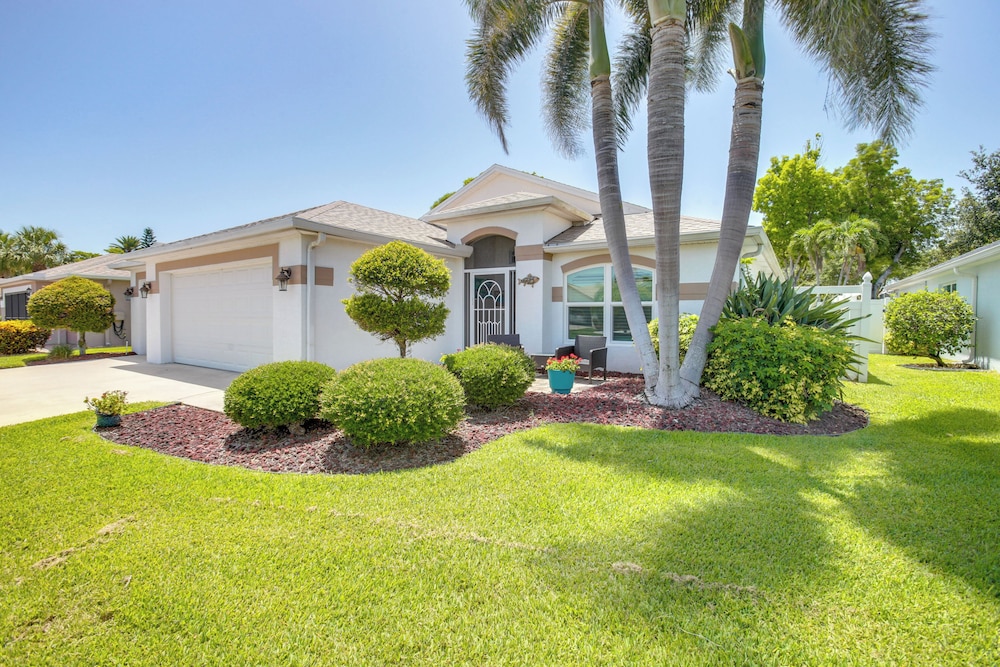 5 Mi to Fort Myers Beach: Home w/ Heated Pool!