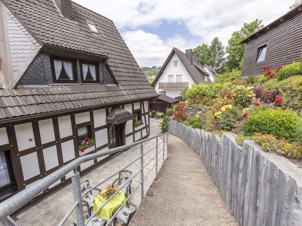 Cosy Apartment in Hallenberg Near Centre
