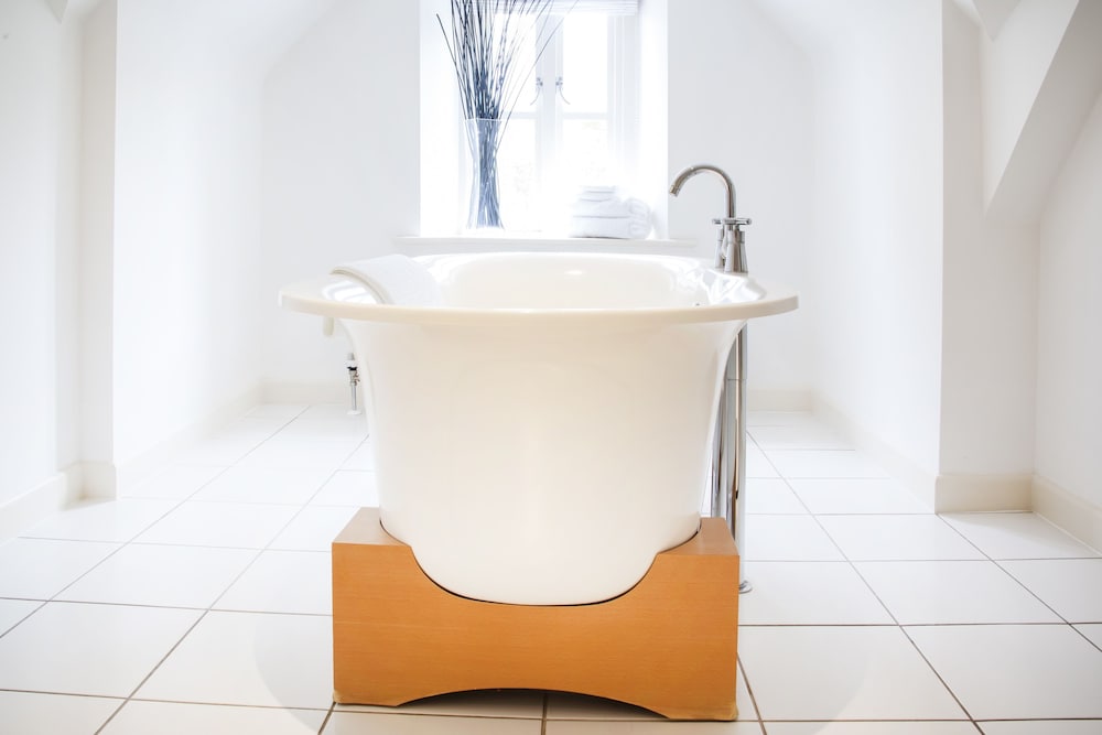 Yeovil Vacations - Lanes Hotel - Property Image 26