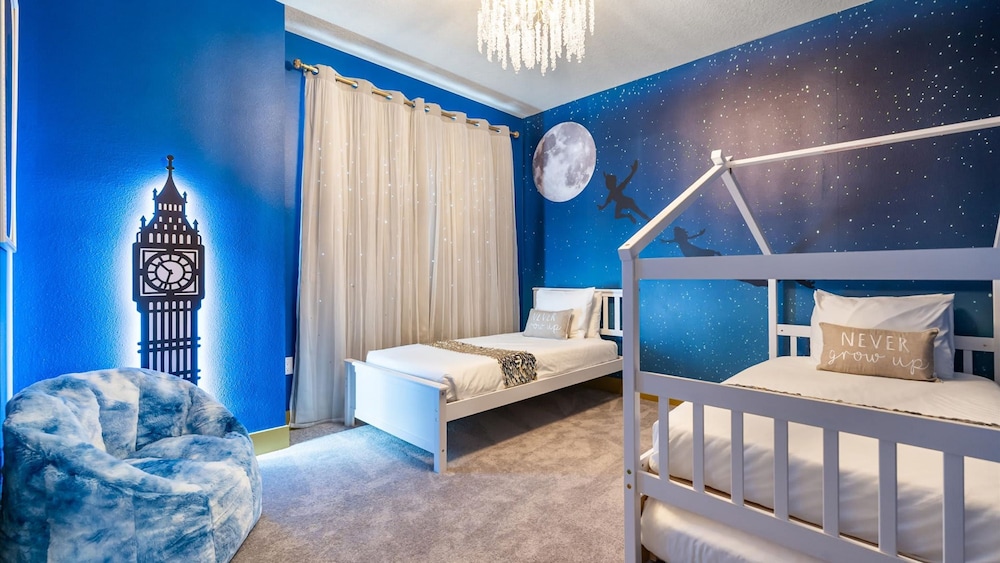 Contemporary 4BR Townhome With Pool Themed Rooms