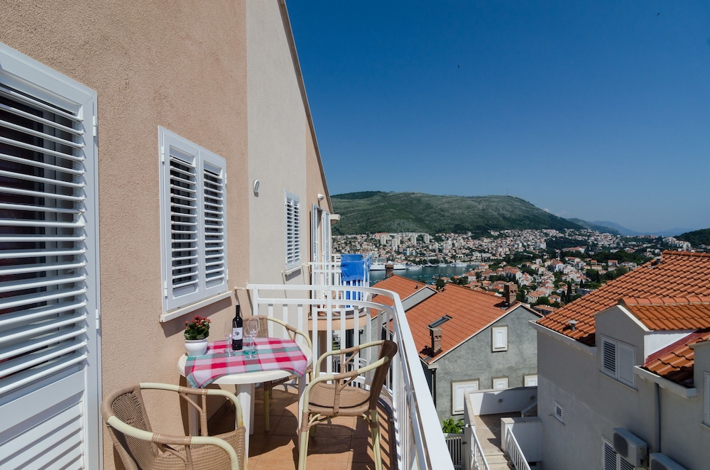 Burum Apartments