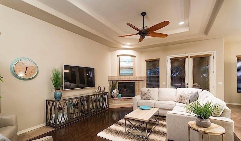 Sail Away By Signature Vacation Rentals - Property Image 1