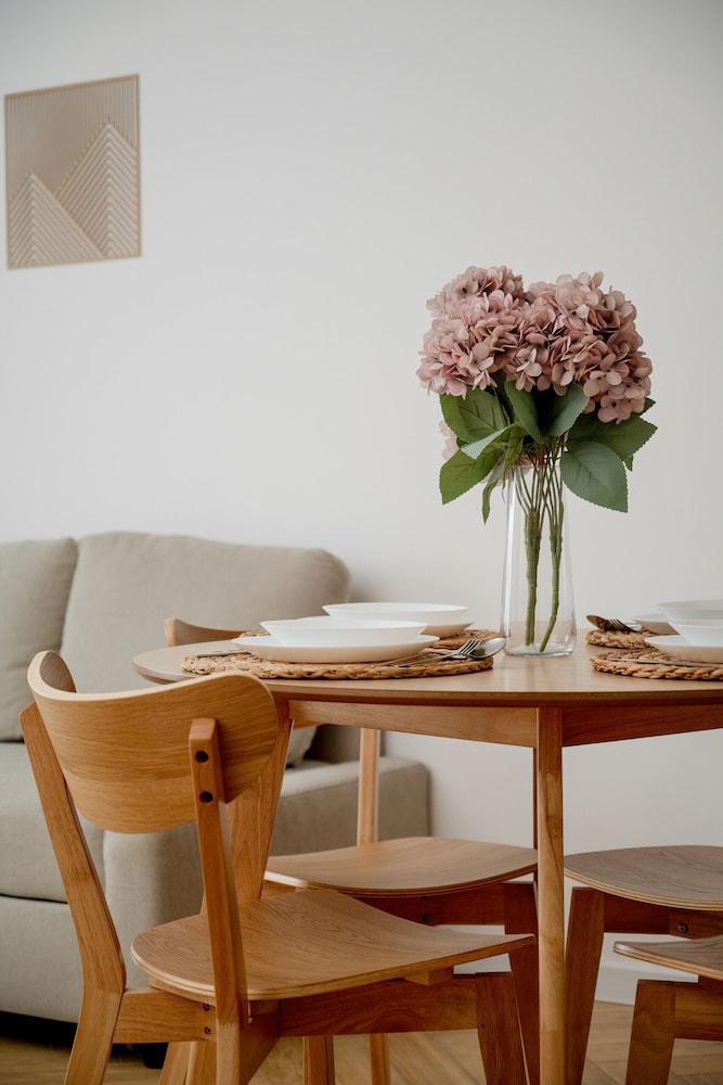 Latte Apartament Parking by Renters
