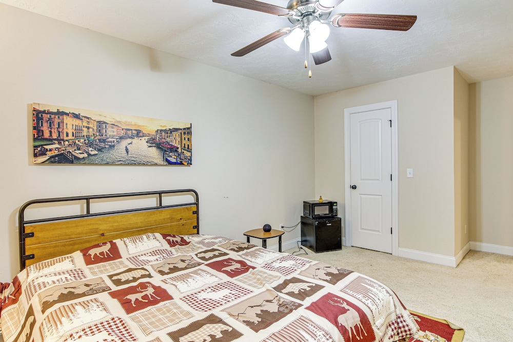 7 Mi to Dtwn Augusta: Townhome Near Shops & Eats!