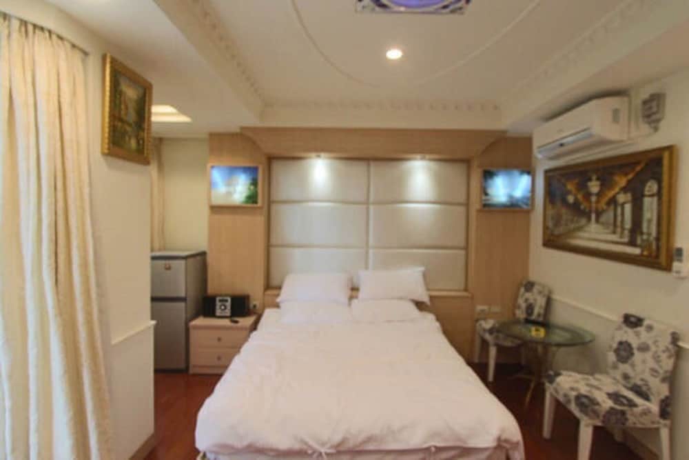 Peace Art Villa