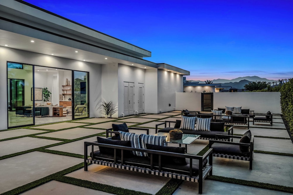 Sleeps 17 Pool & Pickleball Sun-kissed Desert Escape Bravo Villa #1 by Avantstay