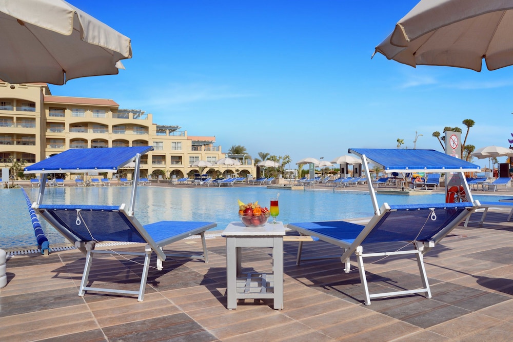 Pickalbatros White Beach Resort - Hurghada