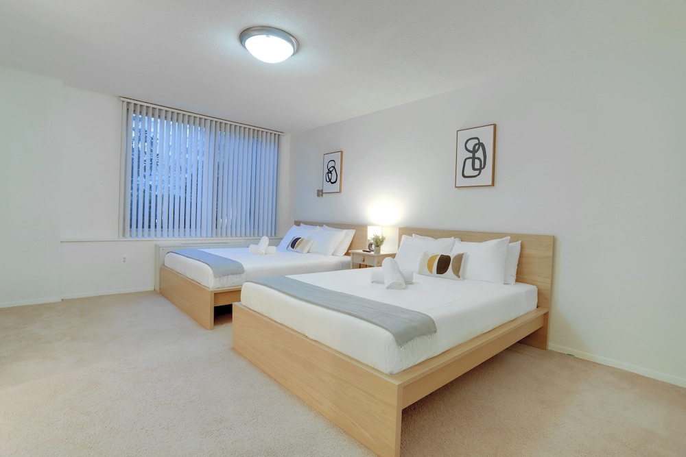 Crystal City Comfortable Apartments