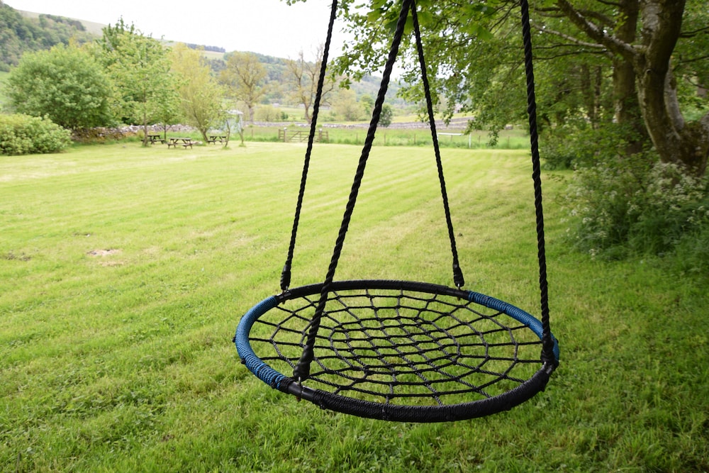 Sweetbriar Cottage B&B and Camping
