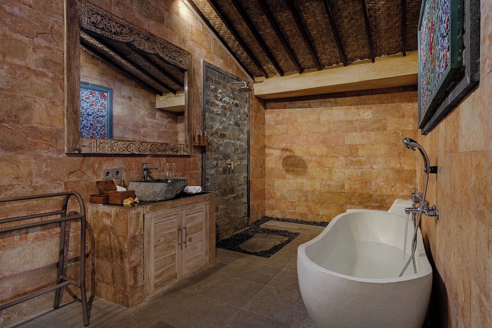 Kumala Ubud Villa