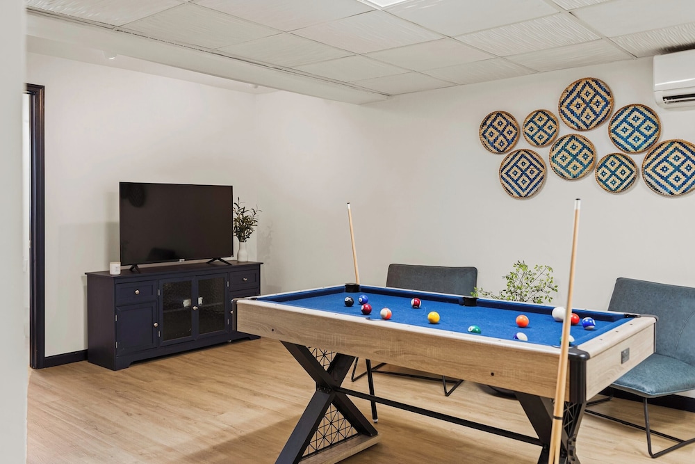 activities & amenities