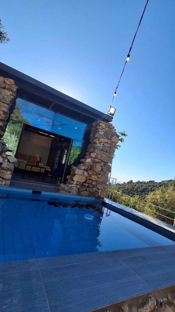 Fannoun Getaway Lodge by Hansa