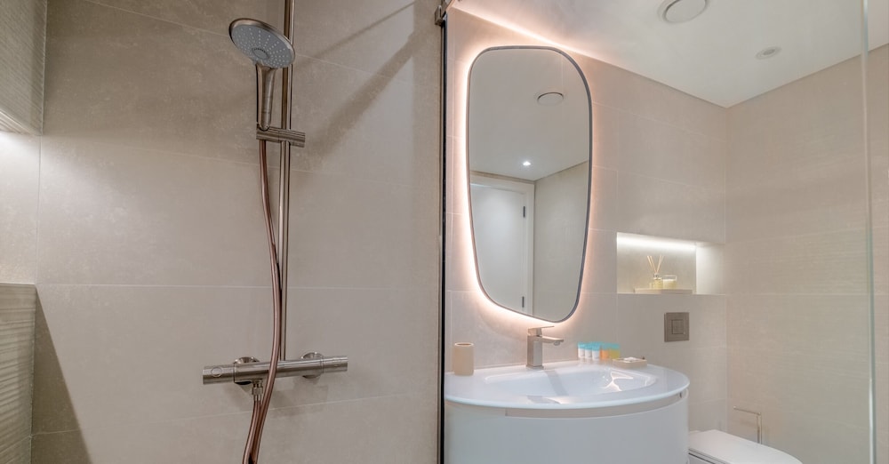 LUX The Majara Marina View Suite