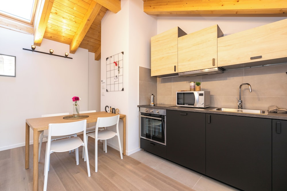 JOIVY Contemporary Apartments