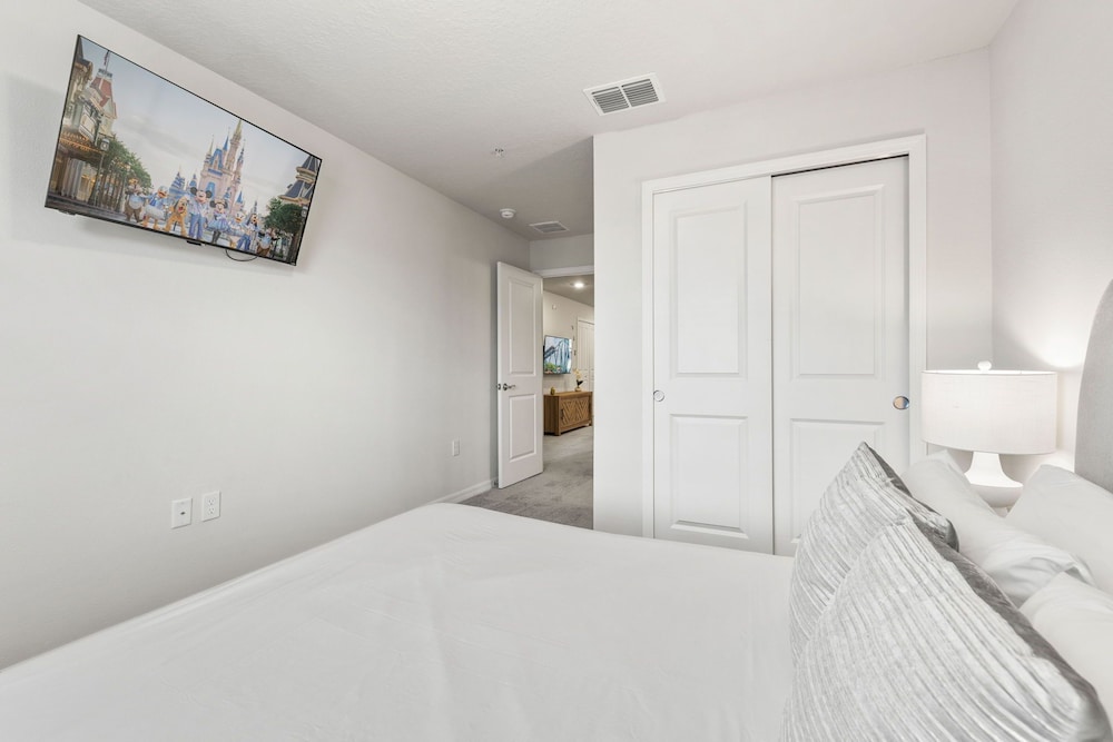 1264 Blue Island Drive