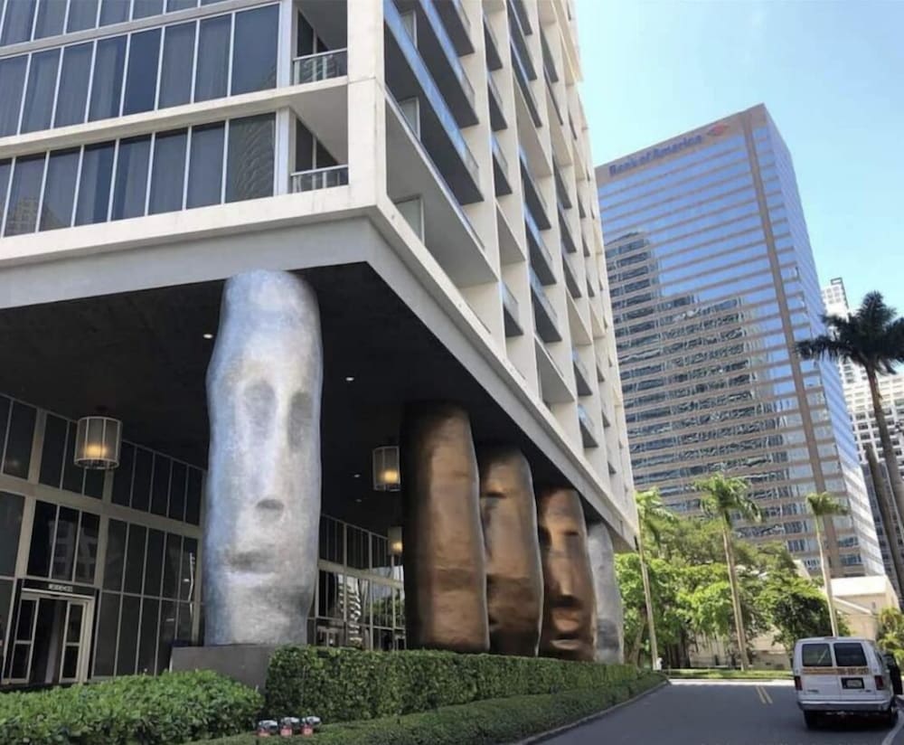 Icon Brickell