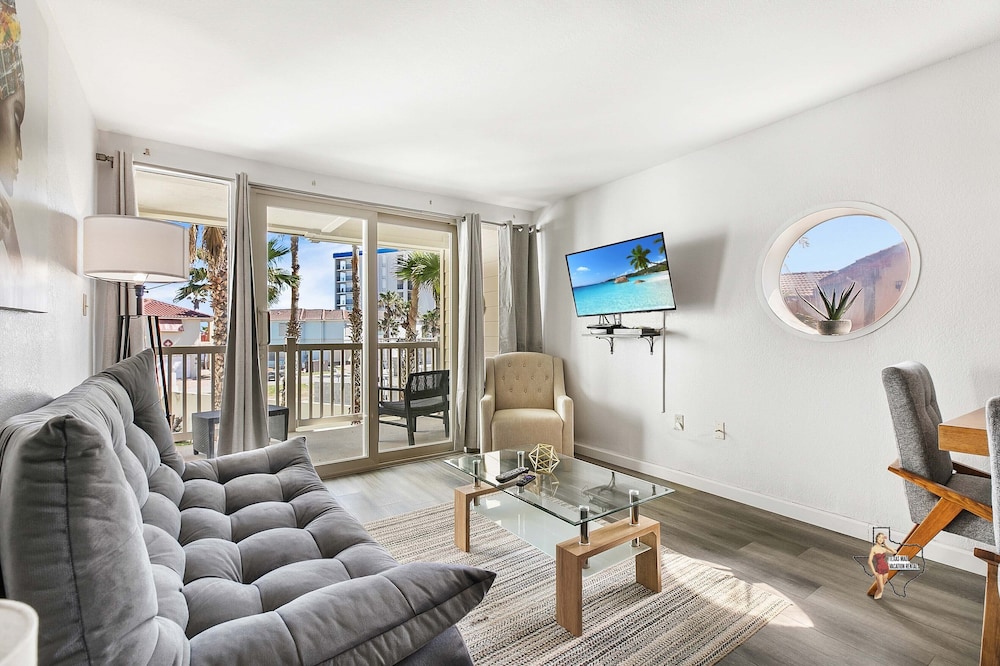 Bahia Mar Solare Resort Condos