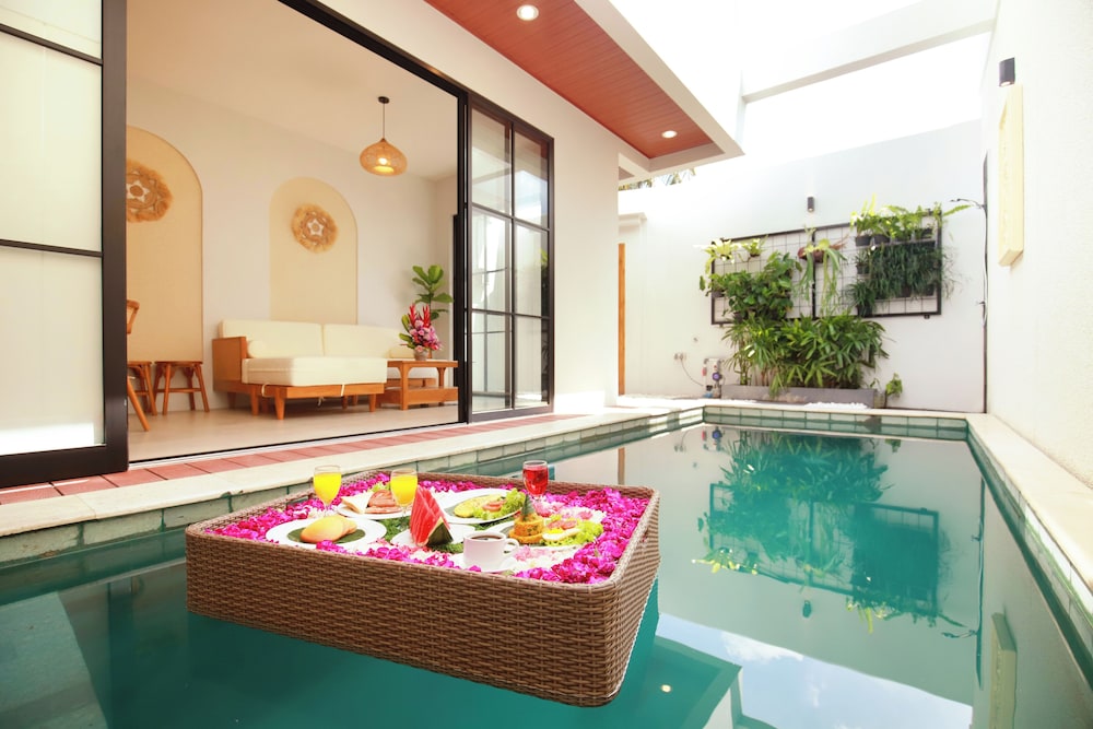 The Canggu Dome 2-Roof Top Villa