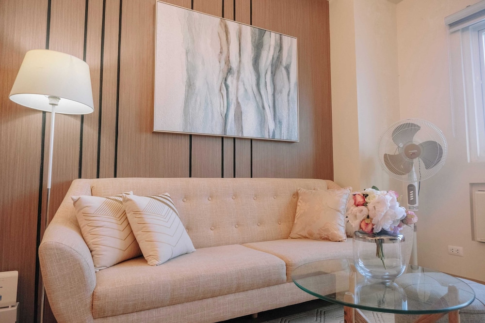 Elegant Living in the City