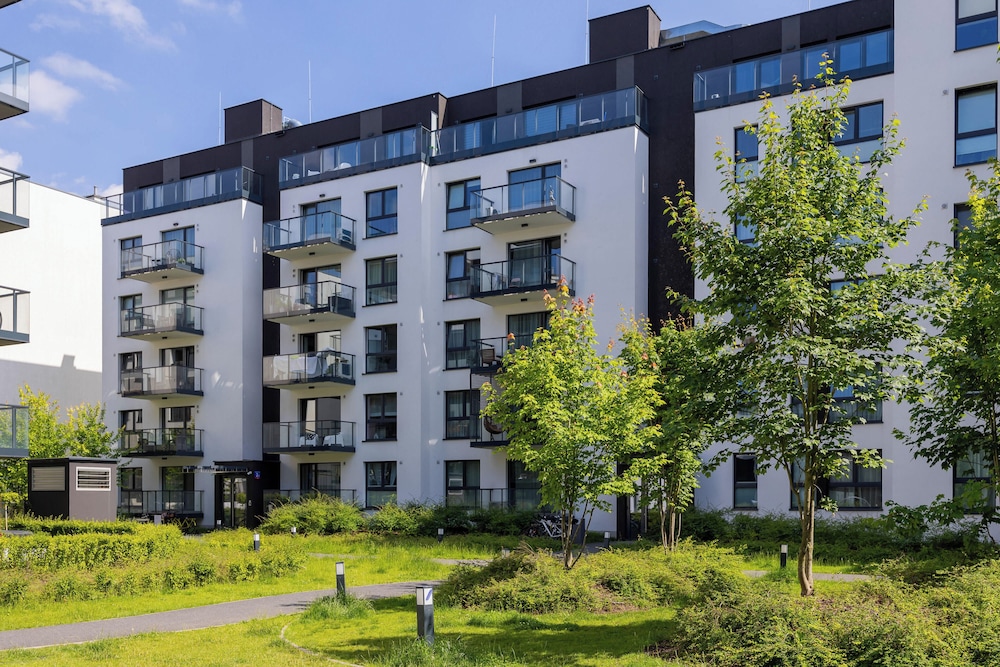 Karlińskiego Apartment Warsaw by Renters