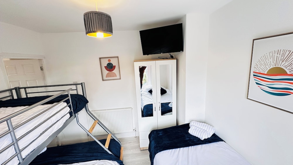 Pengam House