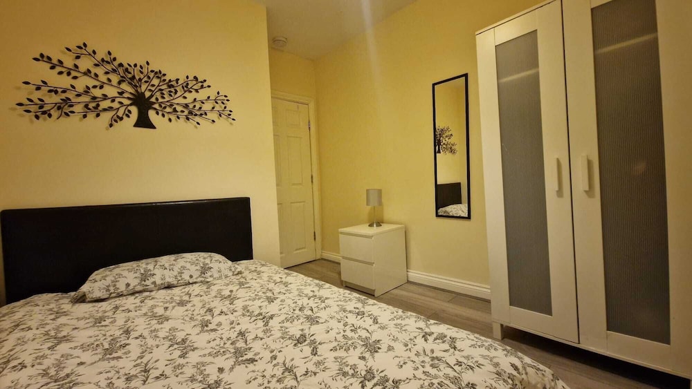 Private room near Hither Green Station