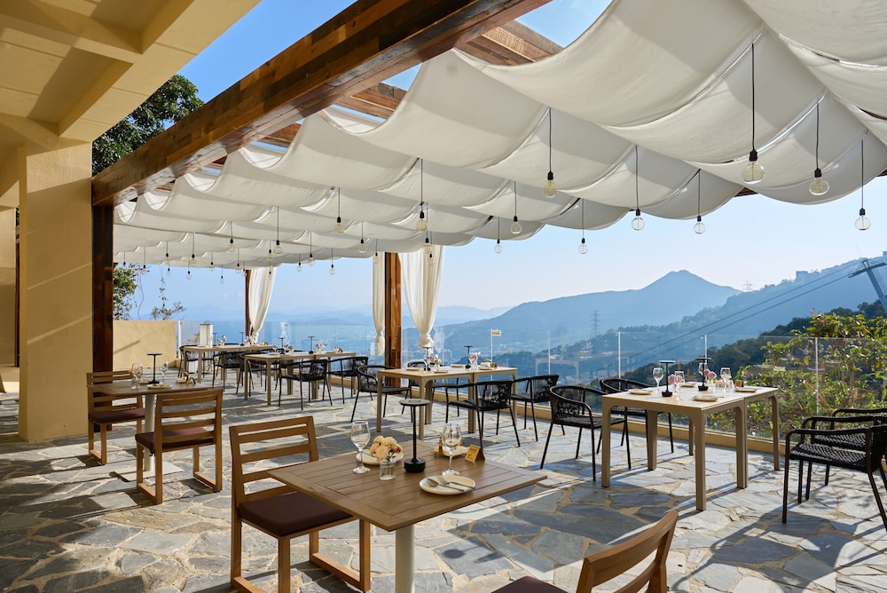 Miyue Shenzhen Tianlu Secret Wild Wizard Holiday Hotel